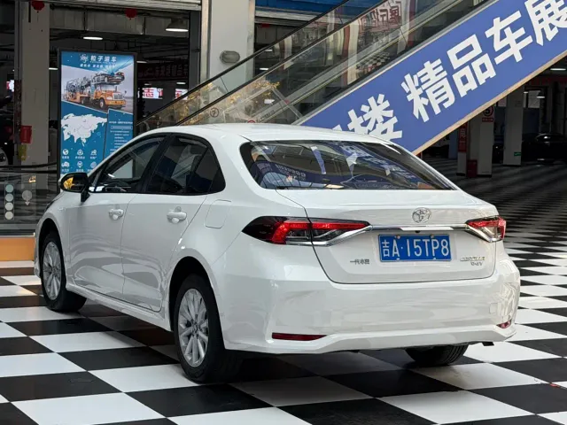 Toyota Corolla — Фото автомобиля 7