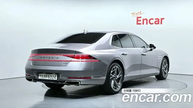 Genesis G90 Бензин 3.5 Turbo e-S/C AWD — Фото автомобиля 2