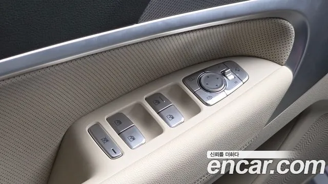 Genesis G70 New — Фото автомобиля 30