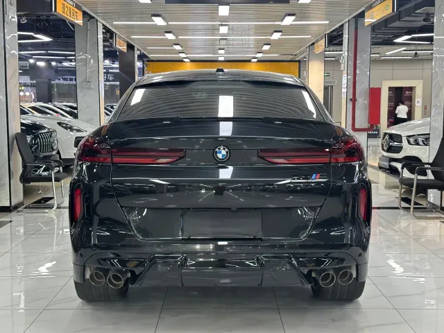 BMW X6 M — Фото автомобиля 14