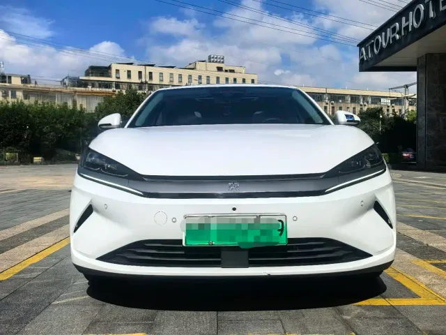 BYD Qin L — Фото автомобиля 3