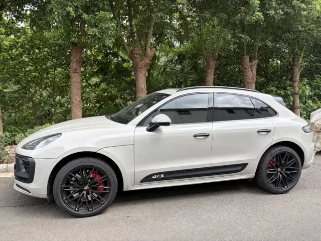 Porsche Macan — Фото автомобиля 12