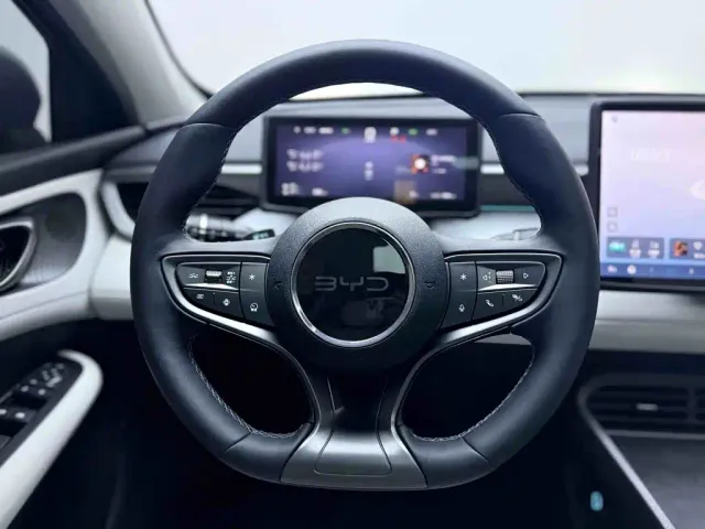 BYD Seal 05 DM-i — Фото автомобиля 10