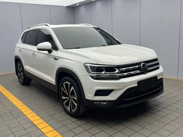 Volkswagen Tharu — Фото автомобиля 3