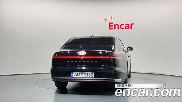Hyundai Grandeur GN7 — Фото автомобиля 4