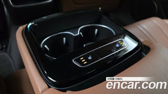 Genesis G80 Бензин 2.5 турбо AWD — Фото автомобиля 18