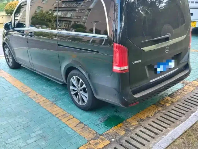 Mercedes-Benz V-Class — Фото автомобиля 7