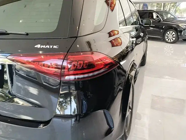Mercedes-Benz GLE-Class — Фото автомобиля 7