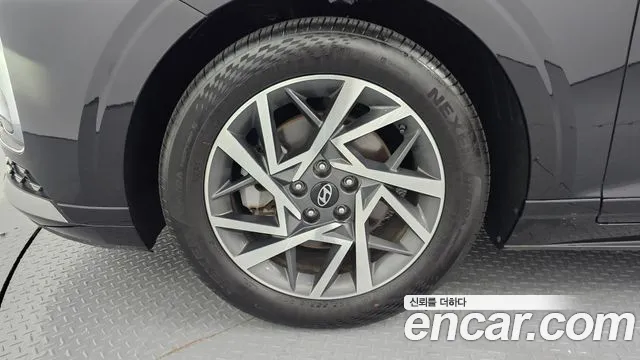 Hyundai Grandeur Grandeur (GN7) 2.5 Бензин 2WD — Фото автомобиля 5