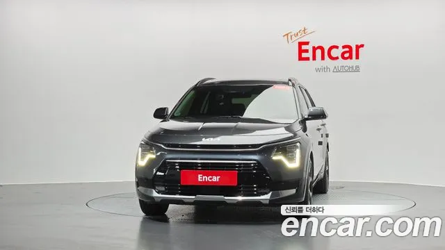 Kia Niro The All New Niro Signature — Фото автомобиля 3
