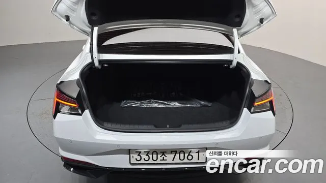 Hyundai Avante CN7 — Фото автомобиля 22