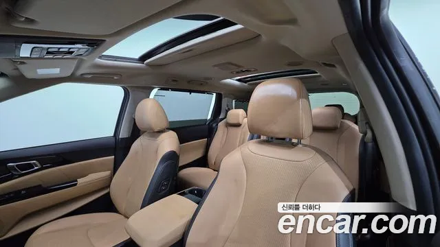 Kia Canival Carnival 4 поколение Дизель 9 мест Signature — Фото автомобиля 11