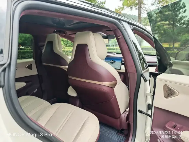 ZEEKR Zeekr X 2024 Model 4-Seat RWD Version — Фото автомобиля 18
