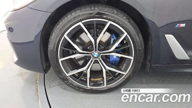 BMW 5-Series 5 серия (G30) 530i xDrive M Sport — Фото автомобиля 5