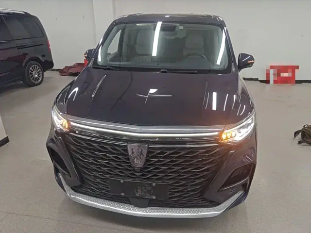 Roewe iMAX8 — Фото автомобиля 2