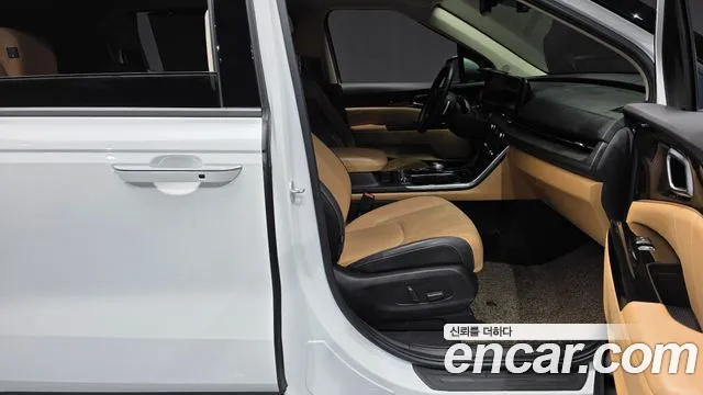 Kia Canival Carnival 4 поколение Дизель 9 мест Signature — Фото автомобиля 11