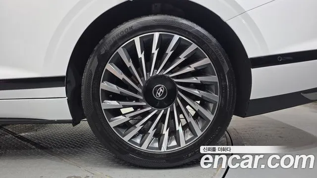 Hyundai Grandeur GN7 — Фото автомобиля 6
