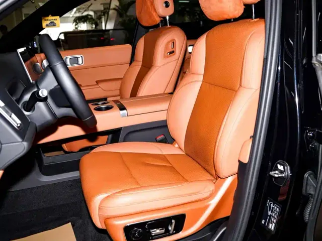 Li Auto L9 — Фото автомобиля 25