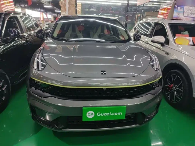 Lynk & Co 05 — Фото автомобиля 2