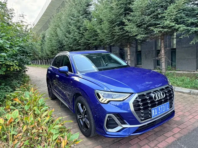 Audi Q3 — Фото автомобиля 3