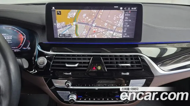 BMW 5-Series 5 серия (G30) 523d xDrive Luxury — Фото автомобиля 13