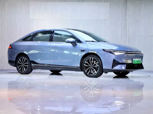 Xpeng P5 — Фото автомобиля 2