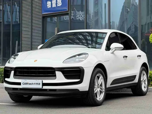 Фотография автомобиля — Porsche Macan