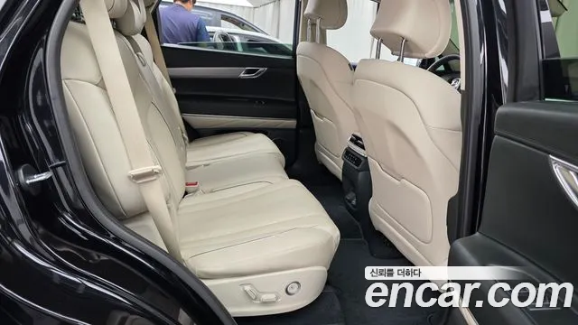 Genesis GV80 — Фото автомобиля 17
