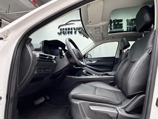 Changan CS35 Plus — Фото автомобиля 9