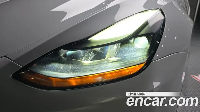 Tesla Model Y — Фото автомобиля 7