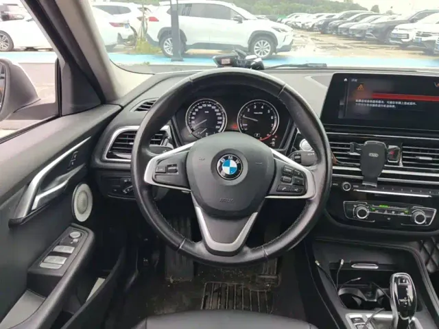 BMW 1 Series — Фото автомобиля 10