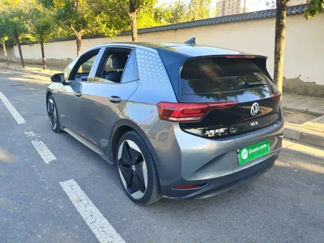 Volkswagen ID.3 — Фото автомобиля 4