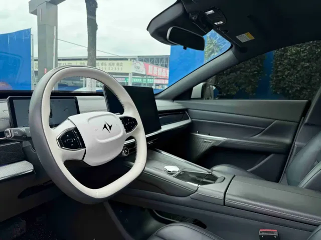 Dongfeng eπ 007 — Фото автомобиля 6