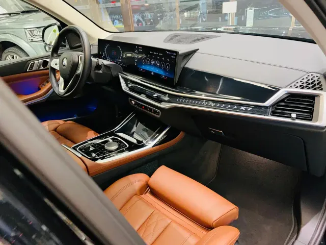 BMW X7 — Фото автомобиля 18