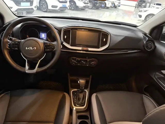 Kia KX1 — Фото автомобиля 6
