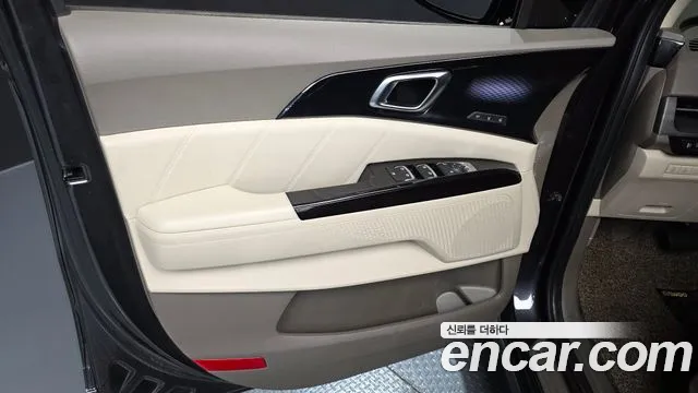 Kia Canival Carnival 4 поколение Бензин 9 мест Signature — Фото автомобиля 22