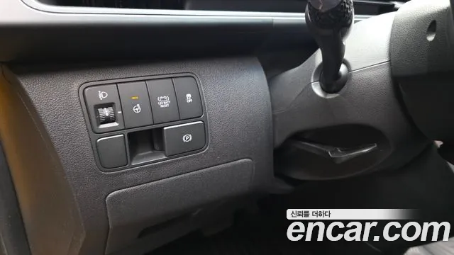 Hyundai Staria Staria — Фото автомобиля 24