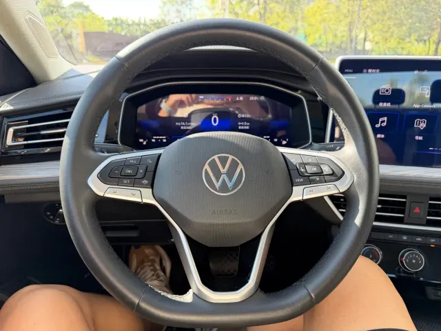 Volkswagen Sagitar — Фото автомобиля 11