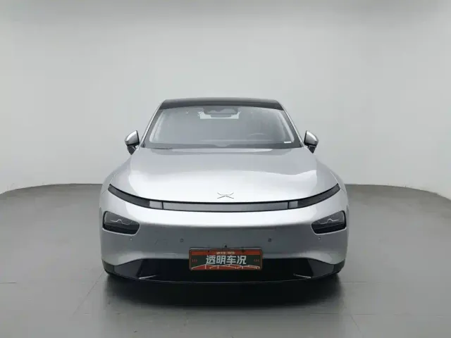 Xpeng P7 — Фото автомобиля 3