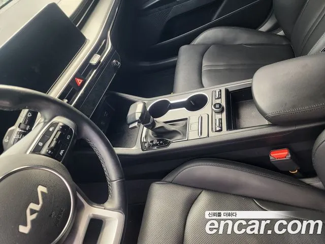Kia K5 Новый K5 3 поколение 2.0 LPi(Для проката) — Фото автомобиля 2