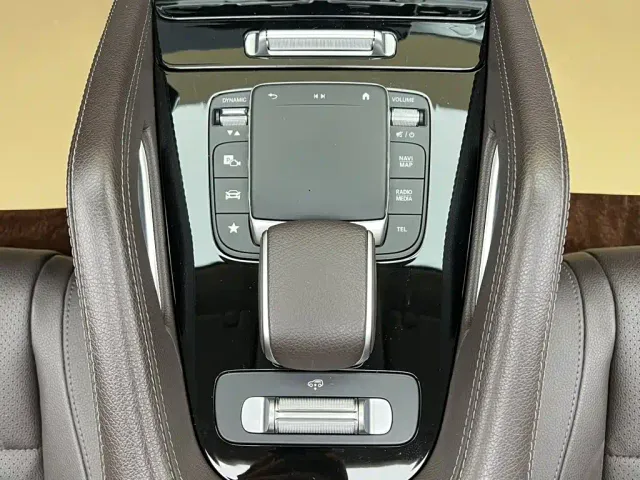 Mercedes-Benz GLS-Class — Фото автомобиля 30