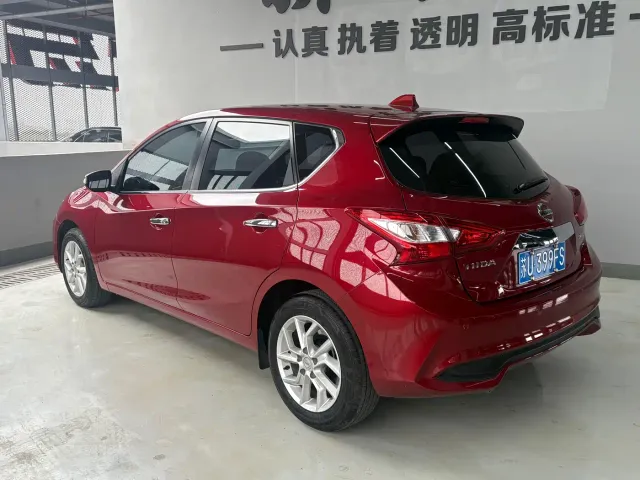 Nissan Tiida — Фото автомобиля 9