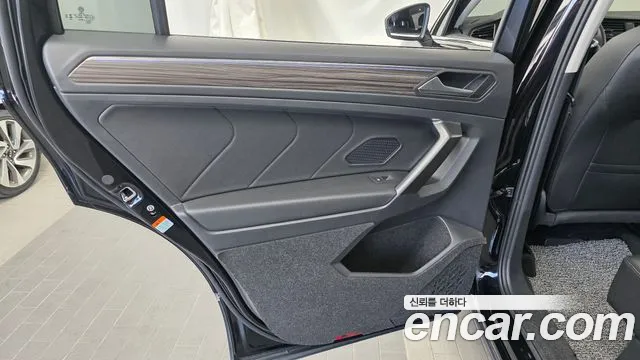 Volkswagen Tiguan — Фото автомобиля 14