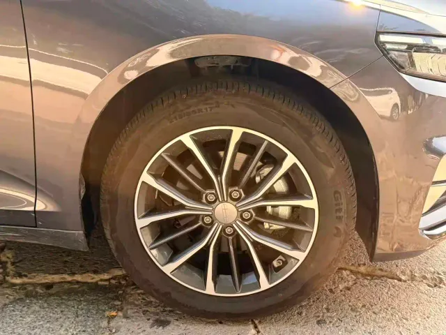 Geely Xingrui — Фото автомобиля 8