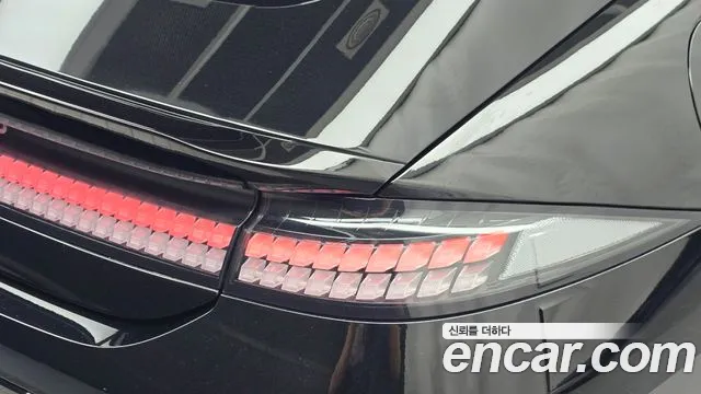 Hyundai Ioniq 6 — Фото автомобиля 8