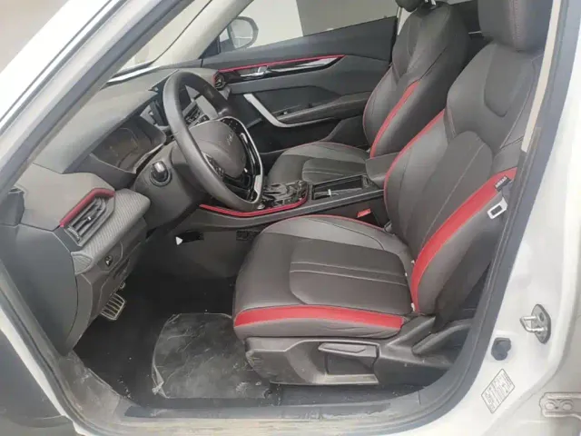 Dongfeng Yixuan GS — Фото автомобиля 14