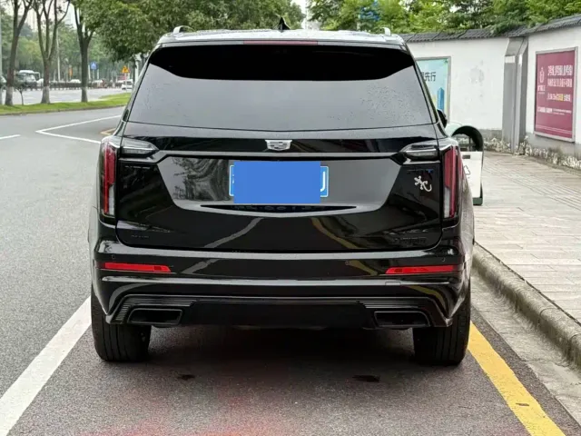 Cadillac XT6 — Фото автомобиля 8