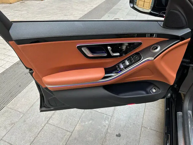 Mercedes-Benz S-Class — Фото автомобиля 20