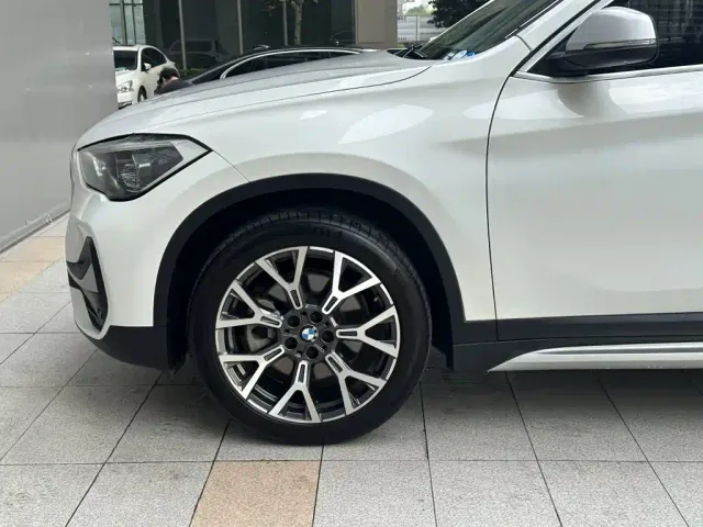 BMW X1 — Фото автомобиля 5