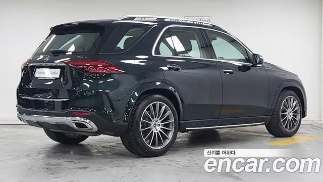 Mercedes-Benz GLE-Class — Фото автомобиля 2